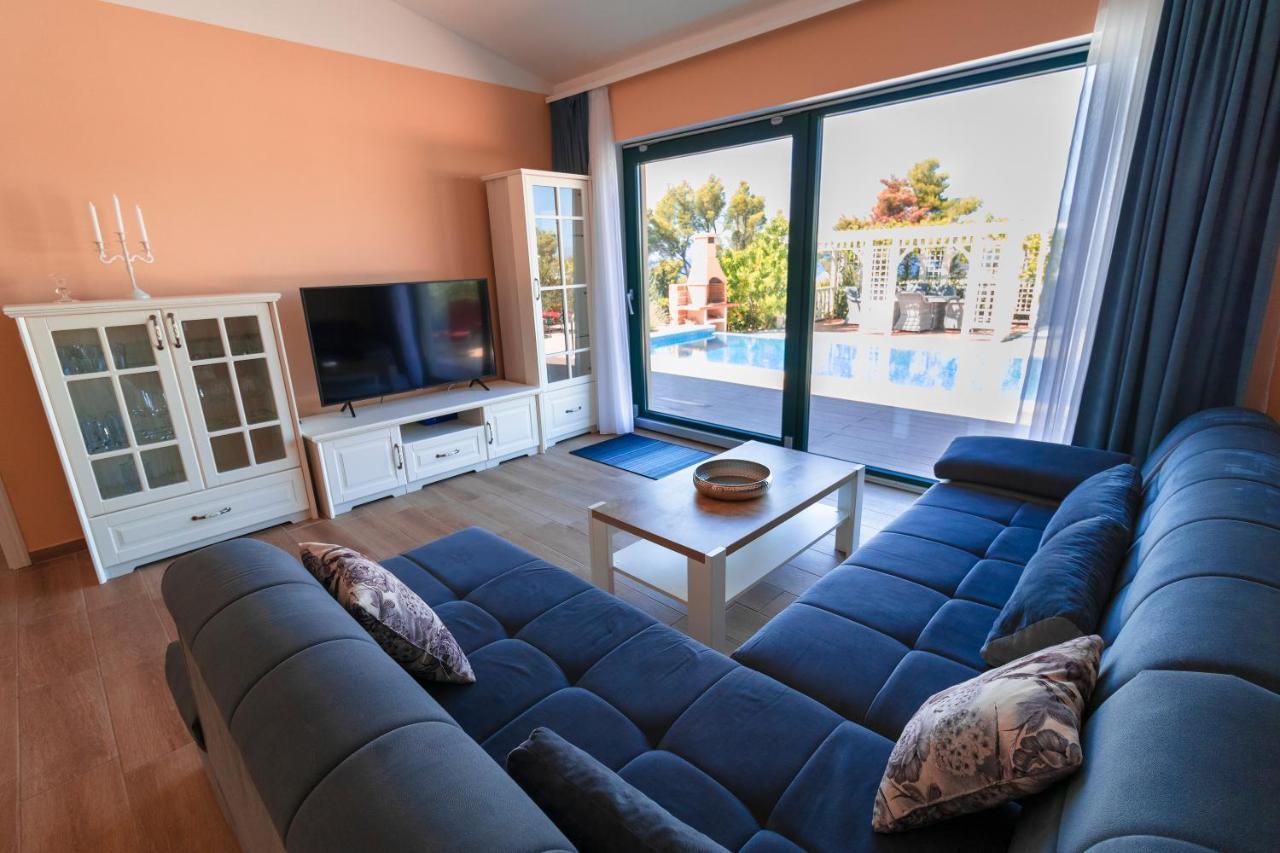 Sea Cats' Villas Sutivan ภายนอก รูปภาพ