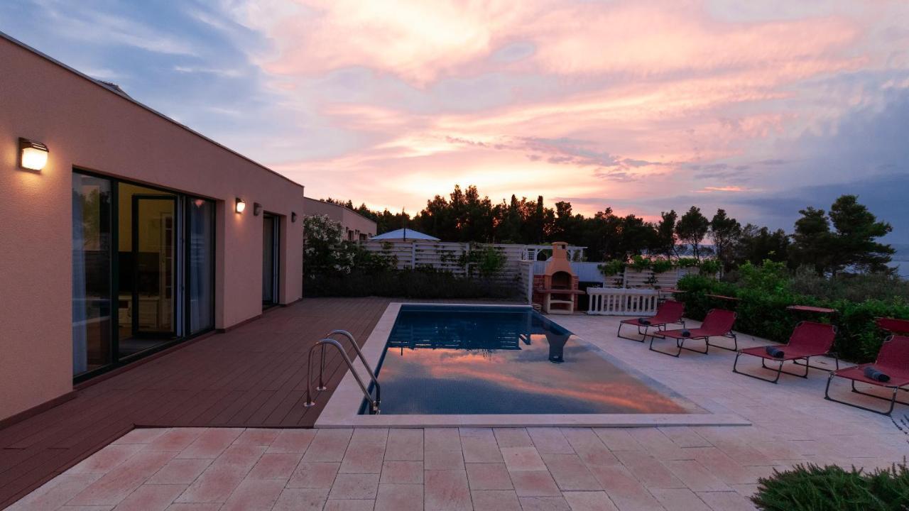 Sea Cats' Villas Sutivan ภายนอก รูปภาพ