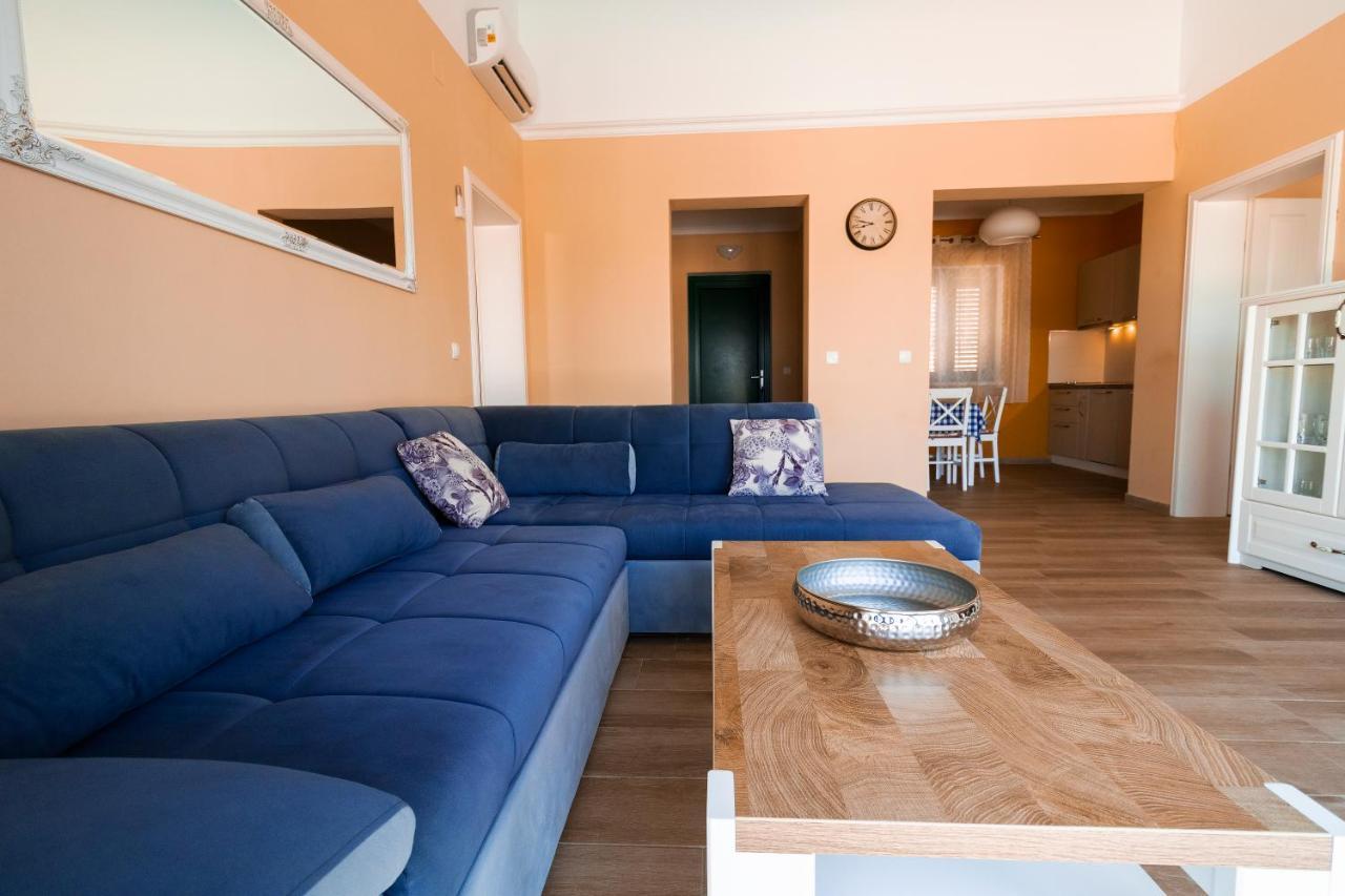 Sea Cats' Villas Sutivan ภายนอก รูปภาพ